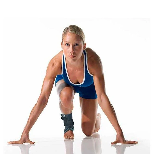 Stabilisierende Knöchelbandage mit 8-facher Wicklung und Tibialverschlüssen