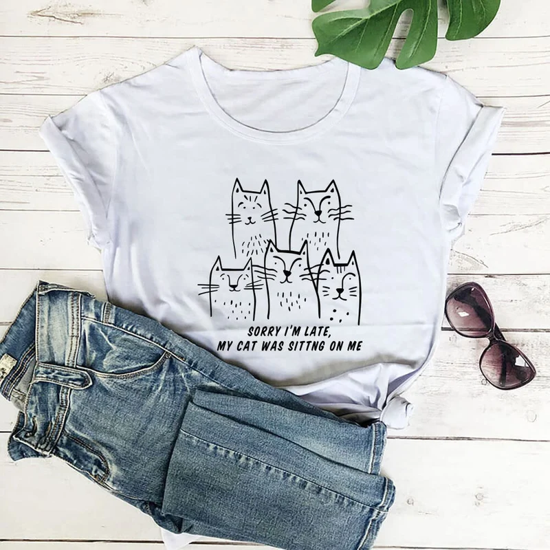 Plus Size Katzen-T-Shirt mit lustigem Buchstabenaufdruck und kurzen Ärmeln