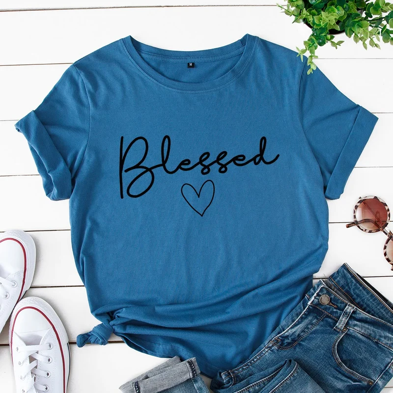Plus Size T-Shirt mit Herzmotiv