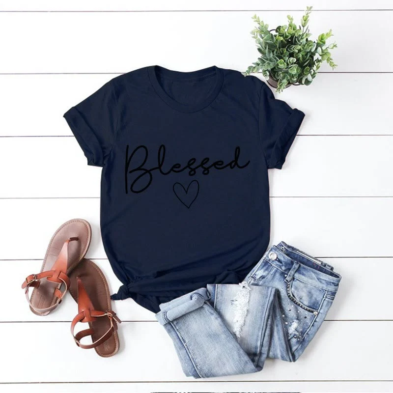 Plus Size T-Shirt mit Herzmotiv