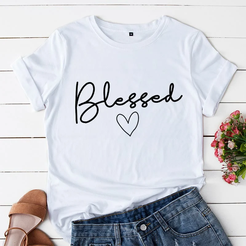 Plus Size T-Shirt mit Herzmotiv