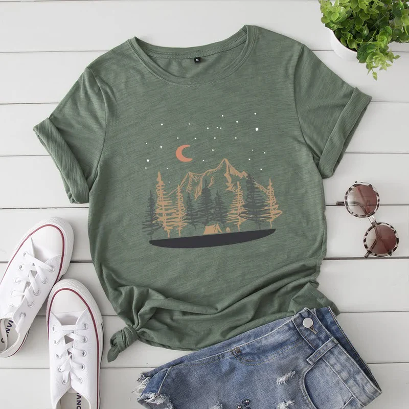 T-Shirt mit Landschaftsmotiv in Übergröße