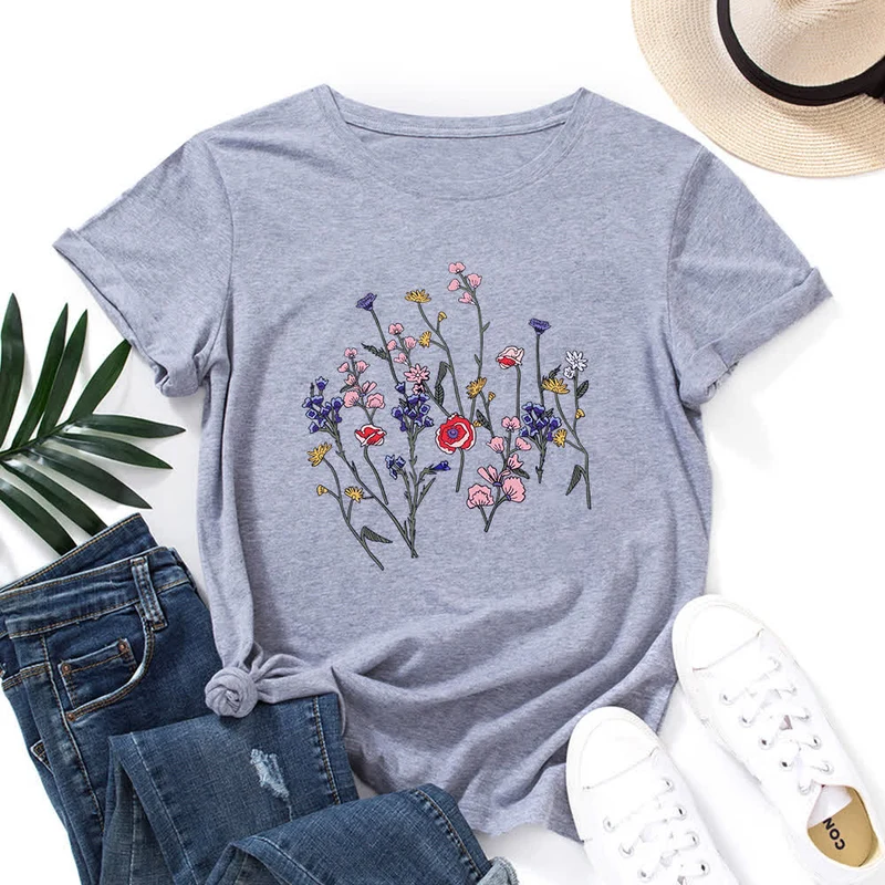 Kurzärmliges T-Shirt mit Blumendruck in Übergröße