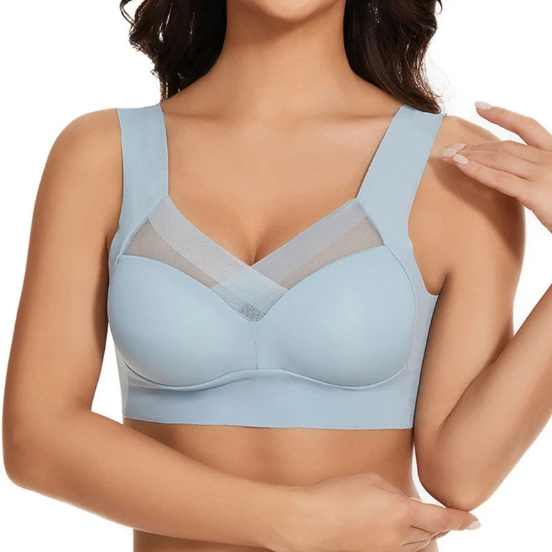 Set mit kabellosen BHs und hochgeschnittenem Slip