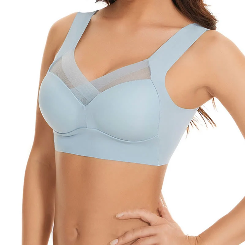 Set mit kabellosen BHs und hochgeschnittenem Slip