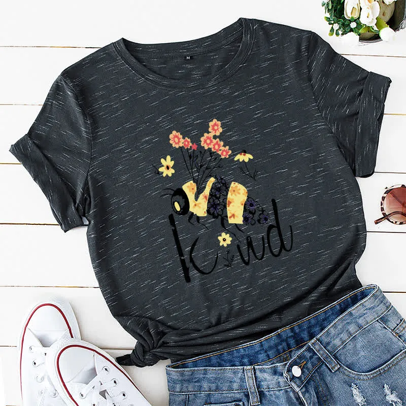 Kurzärmliges T-Shirt mit kreativem Bienen-Blumendruck in Übergröße