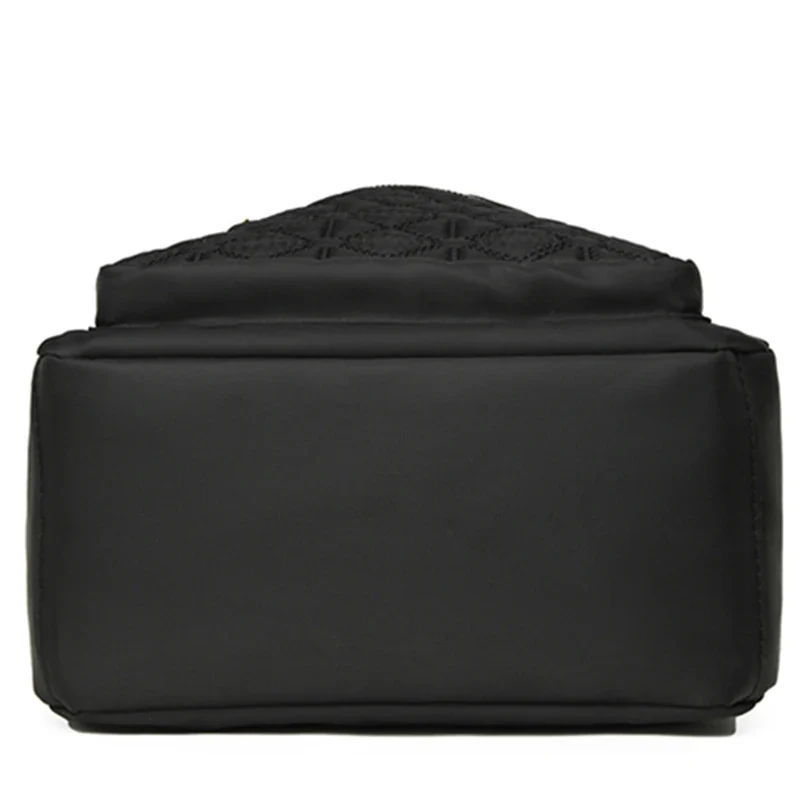 Camp Basel | Avelis Eleganter Rucksack