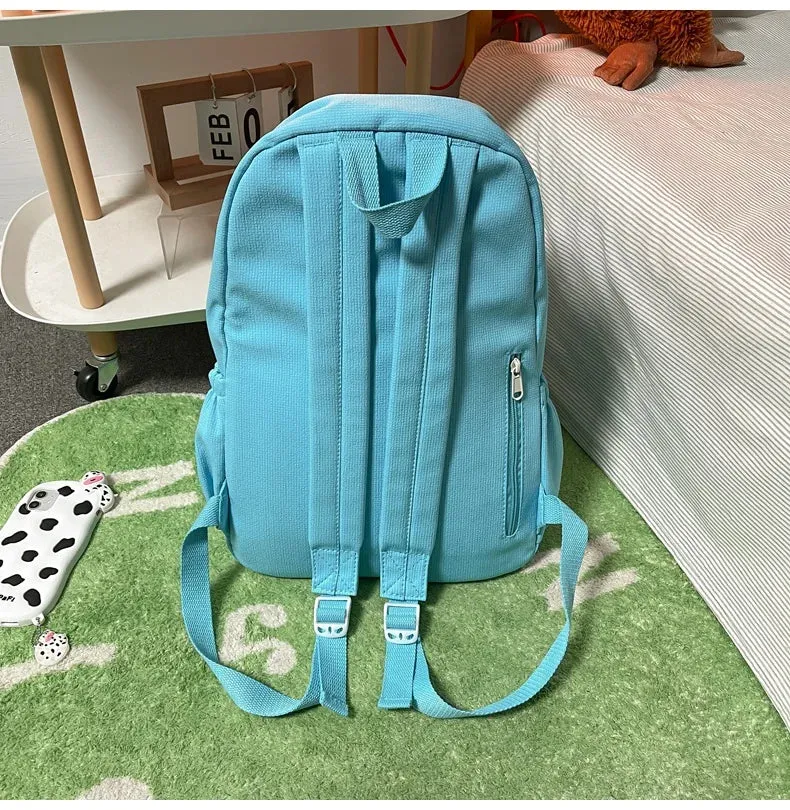 Camp Basel | Viamura Minimalistischer Tagesrucksack Mit Aufgesetzter Fronttasche