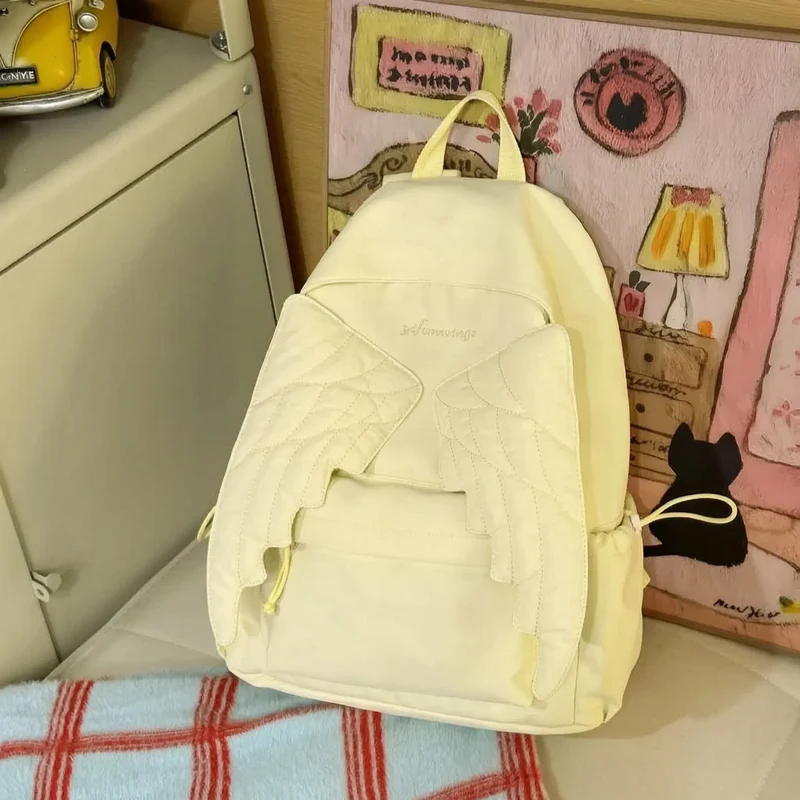 Camp Basel | WingGlide Verspielter Damen Rucksack Mit Flügeln