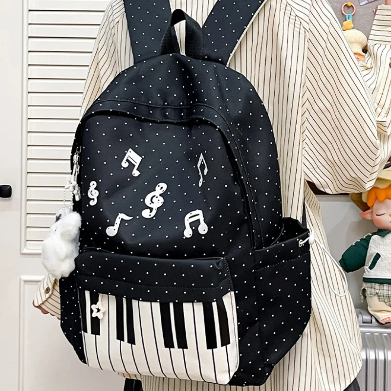 Camp Basel | WingGlide Verspielter Damen Rucksack Mit Flügeln