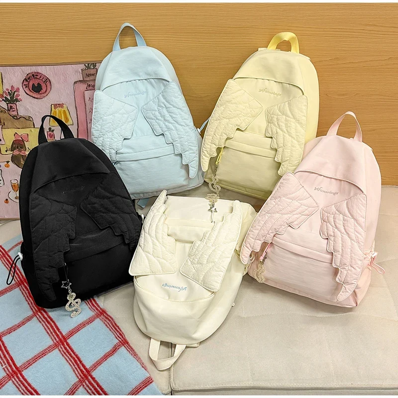 Camp Basel | WingGlide Verspielter Damen Rucksack Mit Flügeln