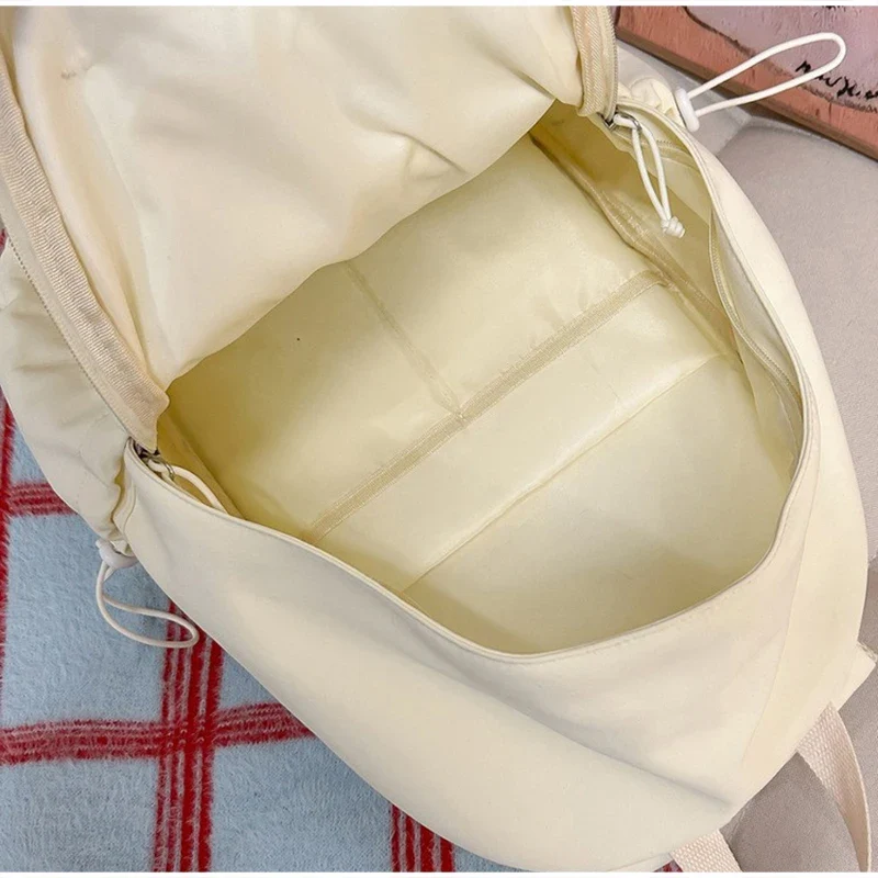 Camp Basel | WingGlide Verspielter Damen Rucksack Mit Flügeln