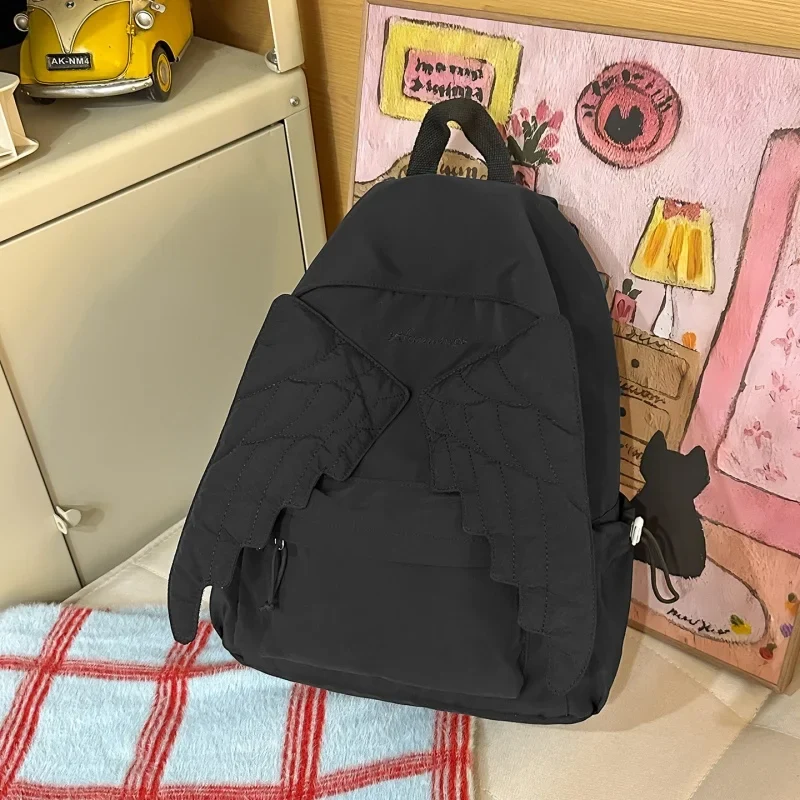 Camp Basel | WingGlide Verspielter Damen Rucksack Mit Flügeln