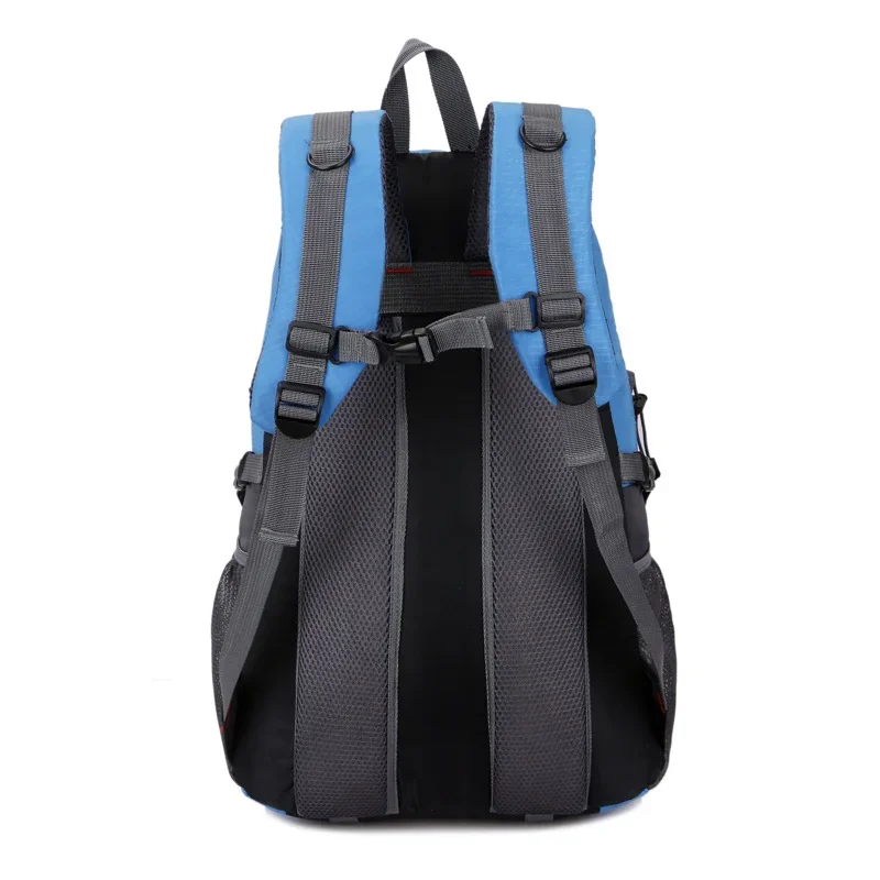 Camp Basel | TrekkoBag Leichter Vielseitiger Wanderrucksack