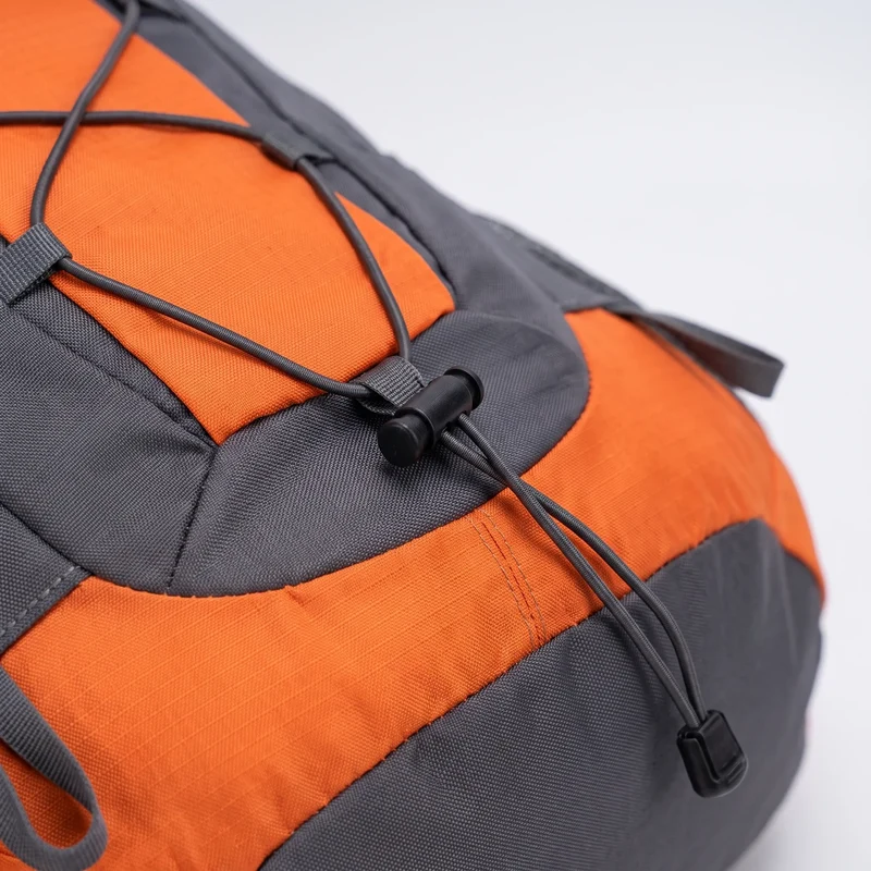 Camp Basel | SummitTrek Kleiner Wanderrucksack Für Tagestouren
