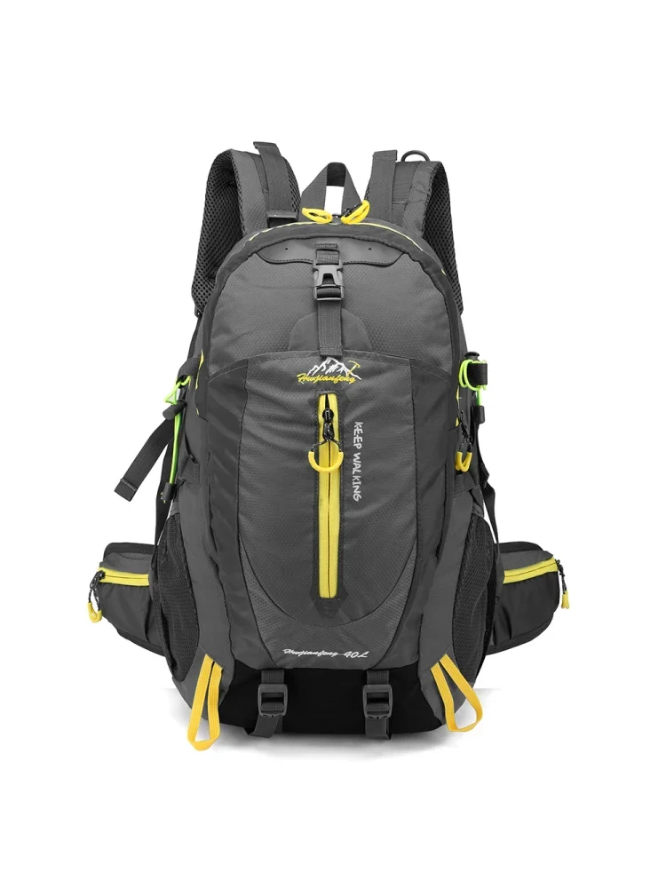 Camp Basel | TrekPakt Leichter 40 Liter Wanderrucksack
