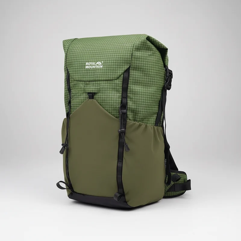 Camp Basel | Ultraleichter Rolltop-Rucksack
