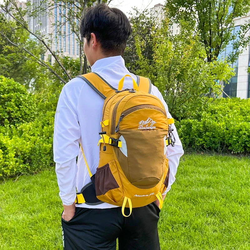 Camp Basel | Ravik Carryall Rucksack