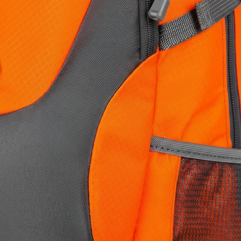 Camp Basel | Wasserabweisender Outdoor-Rucksack
