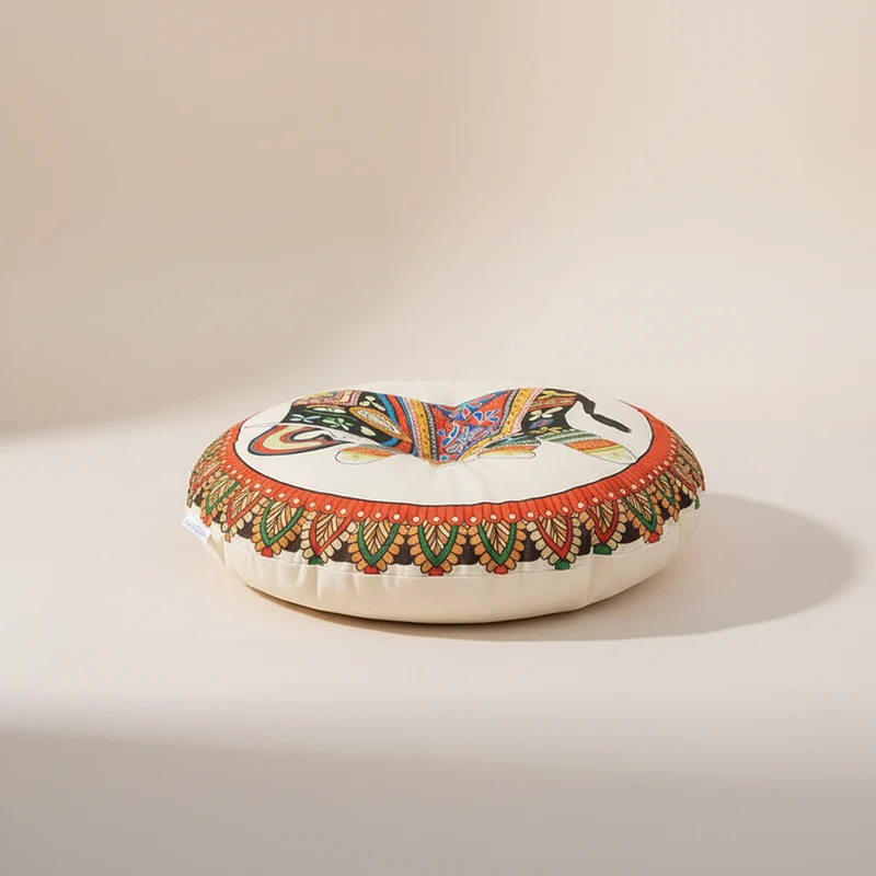 Camp Basel | Solivra Rundes Bohemian-Bodenkissen