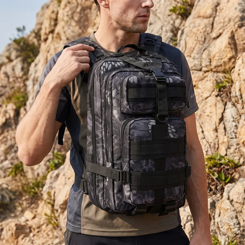 Camp Basel | Vantour Kompakter Mehrkammer-Rucksack