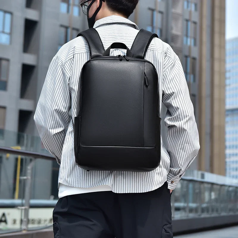 Camp Basel | Minimalist Business-Rucksack