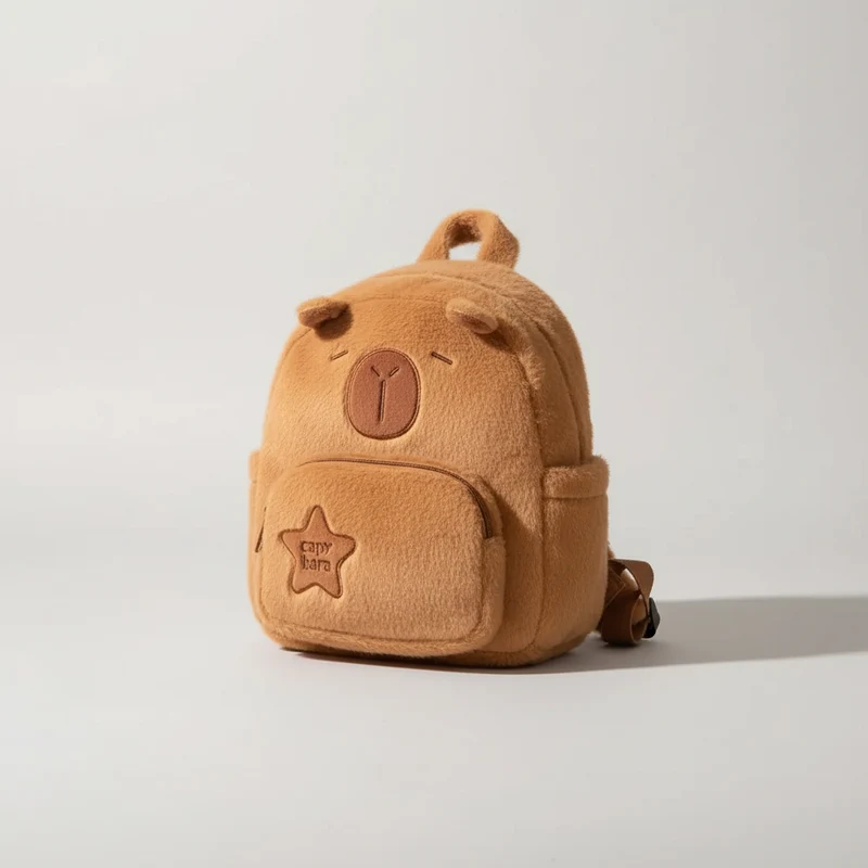 Camp Basel | Capyraffy Plüsch-Rucksack aus Kunstfell