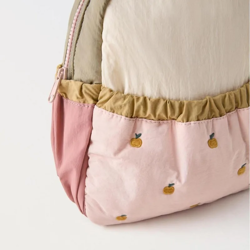 Camp Basel | Appletto Leichter Nylon-Kinderrucksack