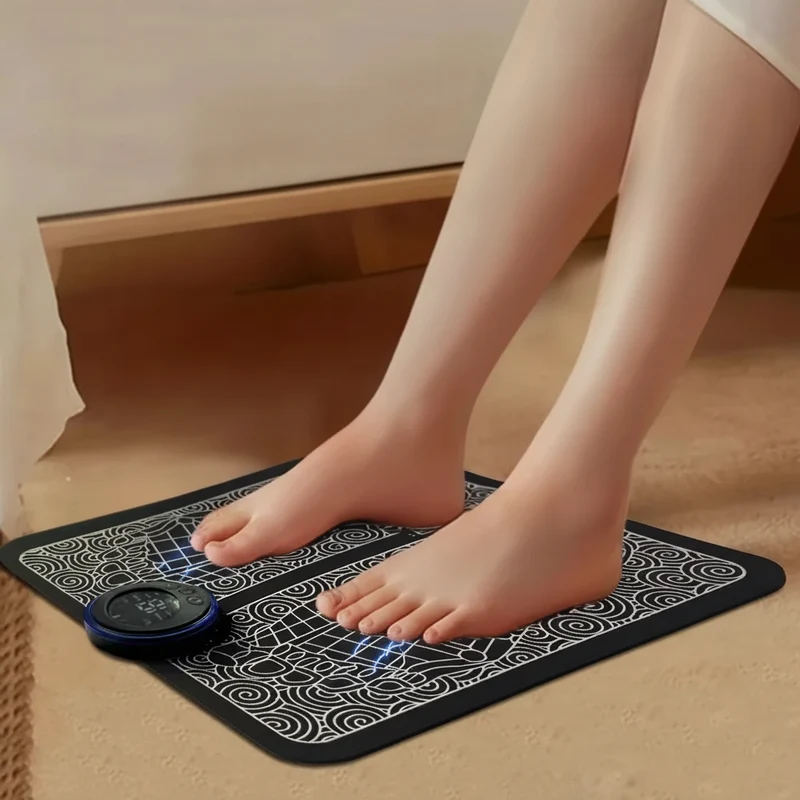Camp Basel | SoleVanta Tragbares elektrisches Fußmassage-Pad