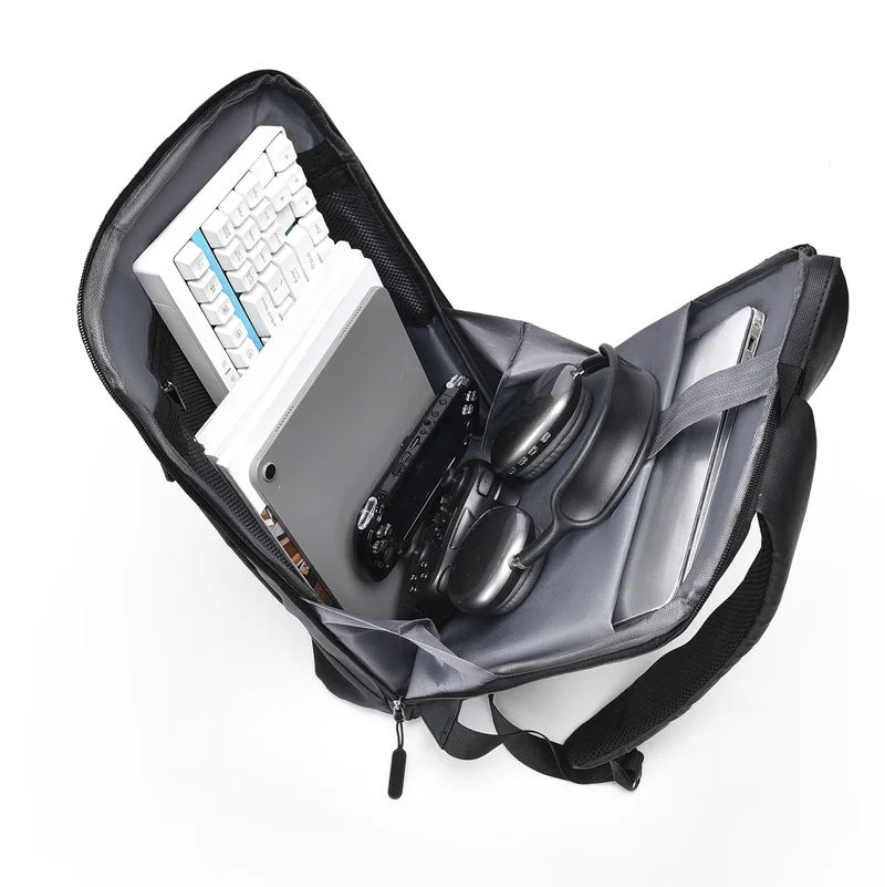 Camp Basel | Slyvex Schlanker Wasserabweisender Laptop-Rucksack