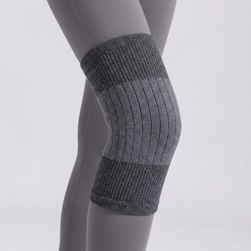 Camp Basel | Kneveon Verdickte Winter-Kniebandage