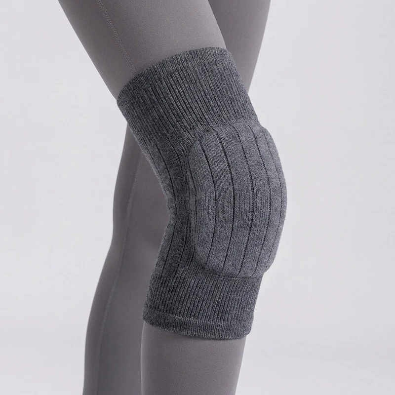 Camp Basel | Kneveon Verdickte Winter-Kniebandage