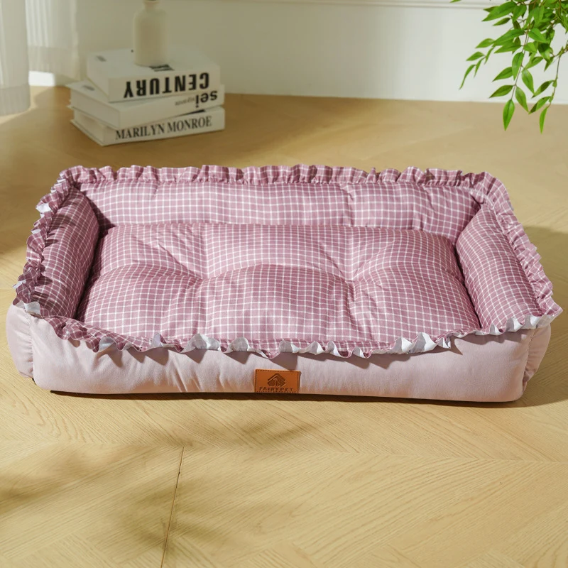 Elegantes Rüschen-Hundebett
