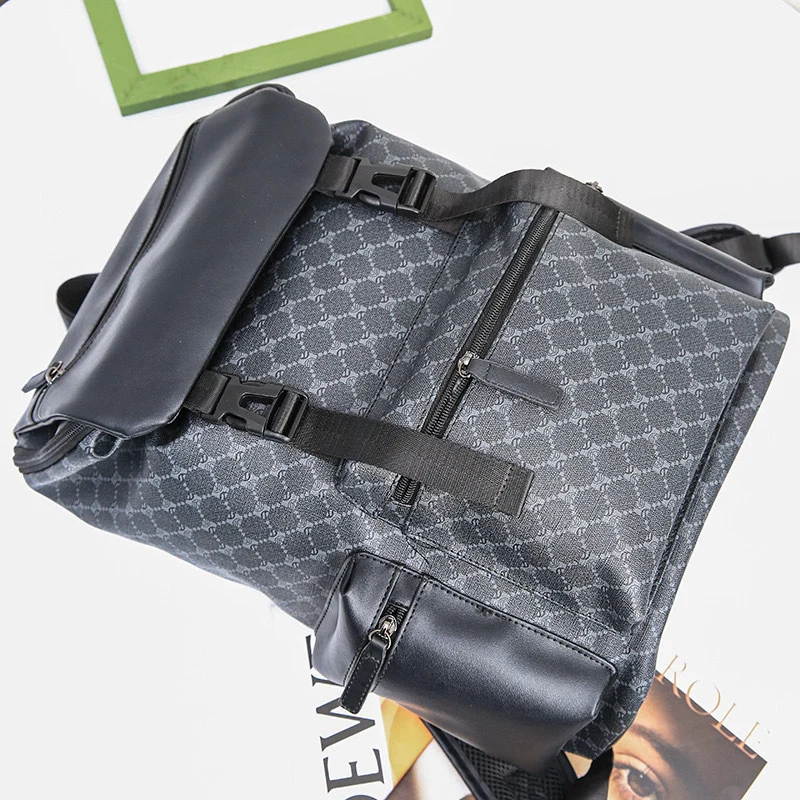 Moderner Rucksack mit erweiterbaren Taschen Skanto