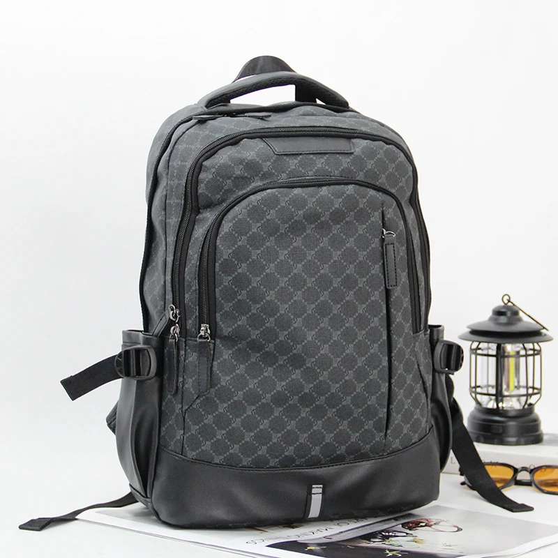 Modern designter Rucksack mit ergonomischem Tragesystem Skanto