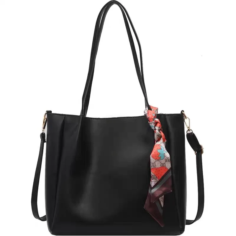 Moderne Handtasche mit verstellbarem Schultergurt Skanto