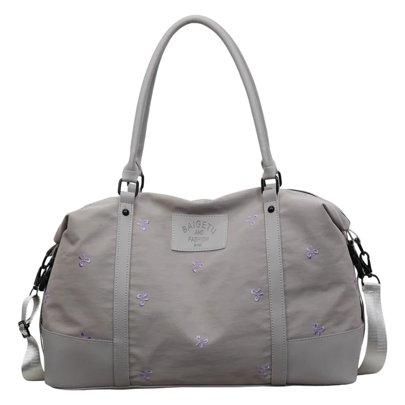 Sportliche Reisetasche mit elegantem Design und multifunktionalen Taschen Skanto