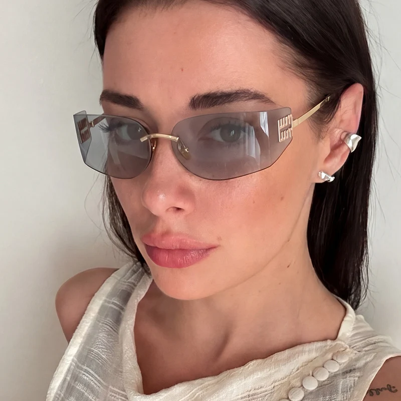 Damen futuristische Designer-Sonnenbrille mit ungewöhnlichem Rahmen und UV-Schutz Skanto