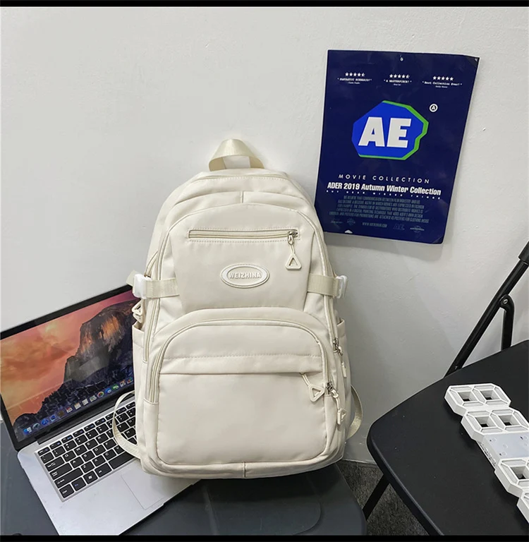 Funktionaler Schul- und Reiserucksack mit mehreren Taschen