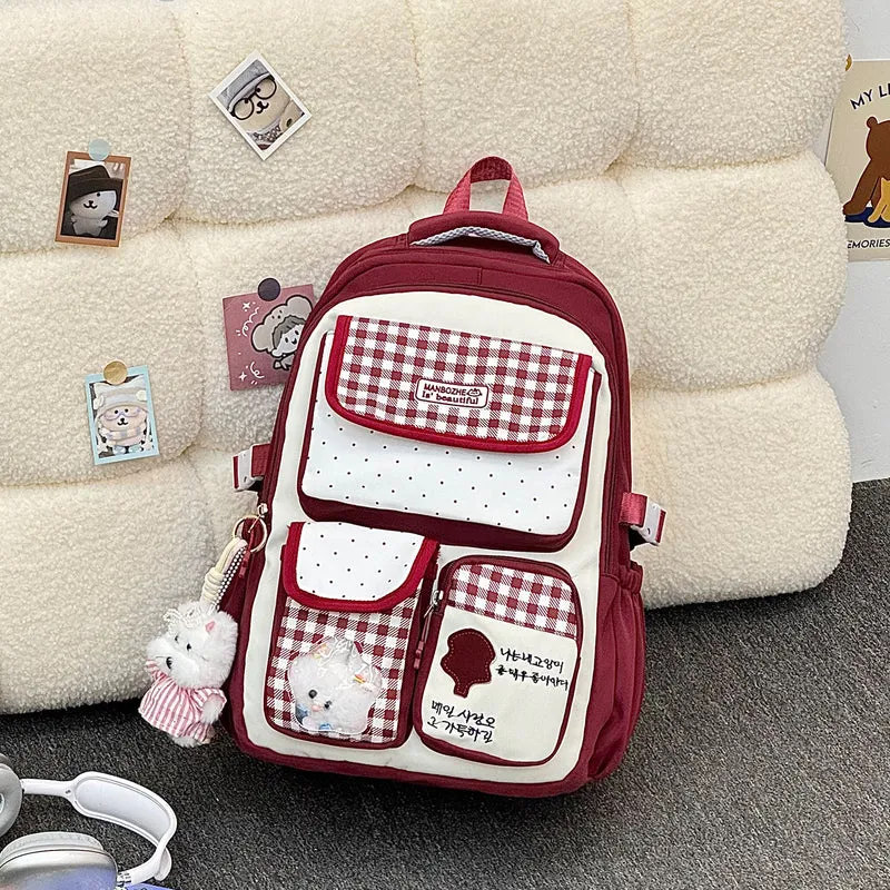 Niedlicher Schulrucksack mit Charakter-Motiv und mehreren Fächern