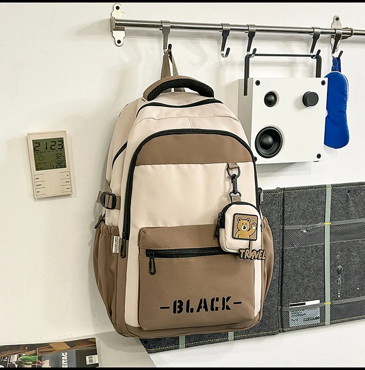 Lässiger Reise-Schulrucksack mit mehreren Fächern