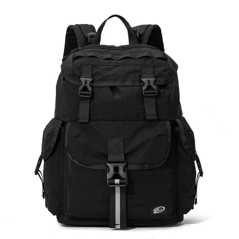 Outdoor-Abenteuerrucksack mit vielen Fächern
