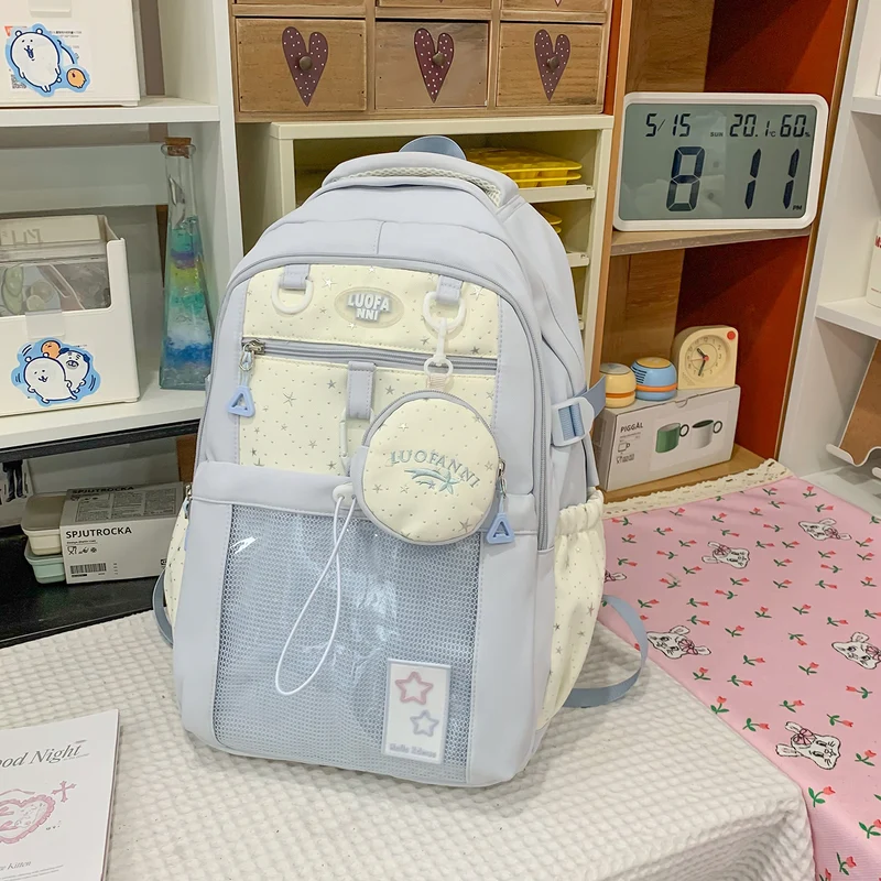 Multifunktionaler Schulrucksack mit vielen Fächern