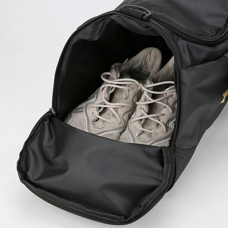 Sportliche Reisetasche mit geräumigen Fächern Skanto