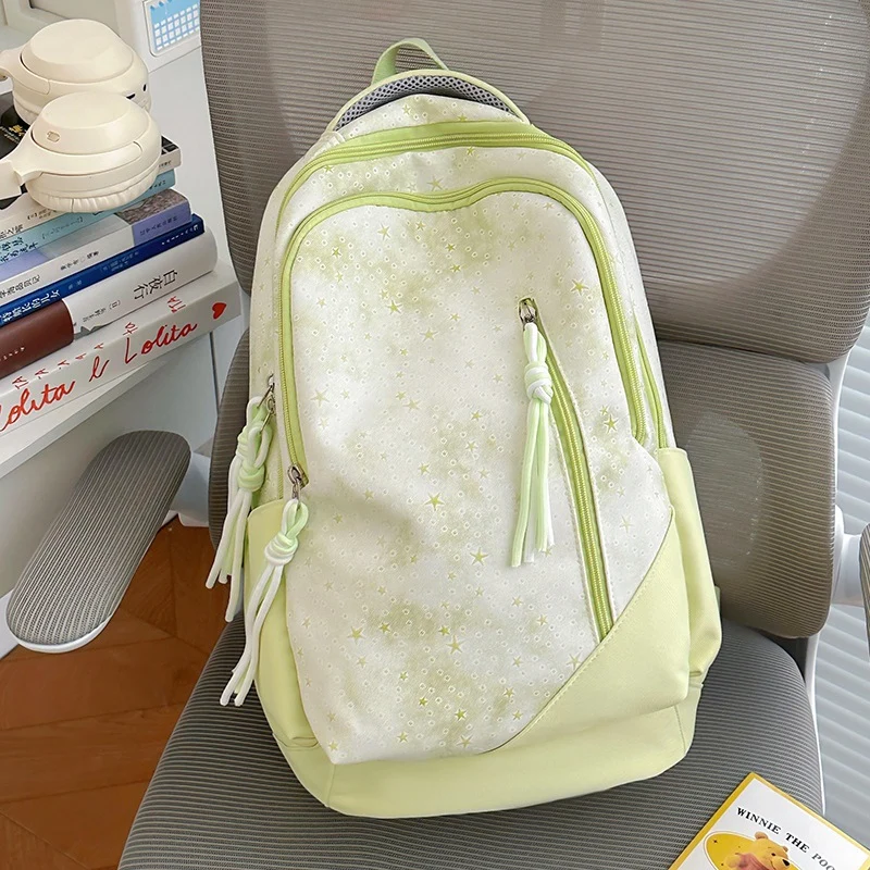 Dekorativer Schulrucksack mit Sternenmuster