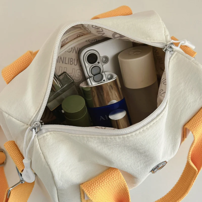 Stylische Sporttasche mit verstellbarem Schultergurt Skanto