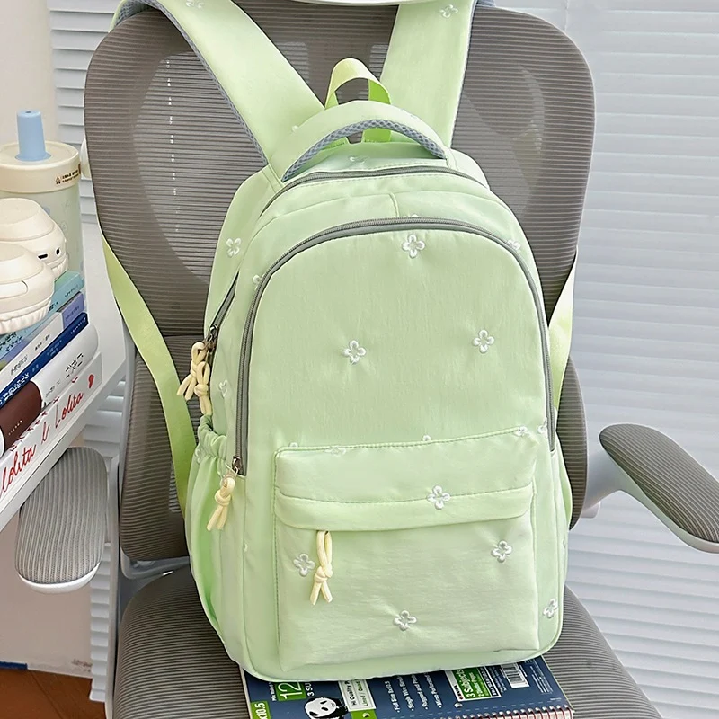 Leichter Schulrucksack mit Blumenmuster