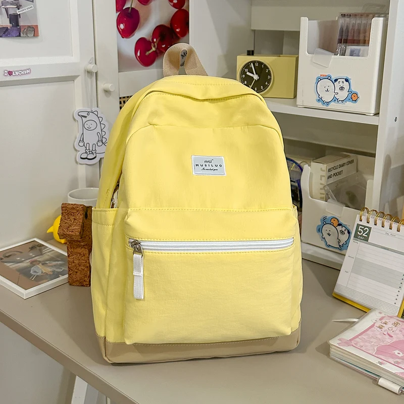 Leichter multifunktionaler Schulrucksack für den Alltag