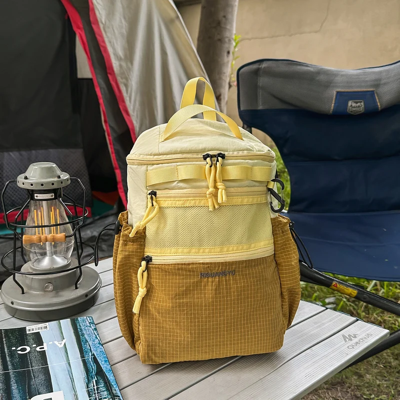 Leichter Wander-Schulrucksack mit mehreren Fächern