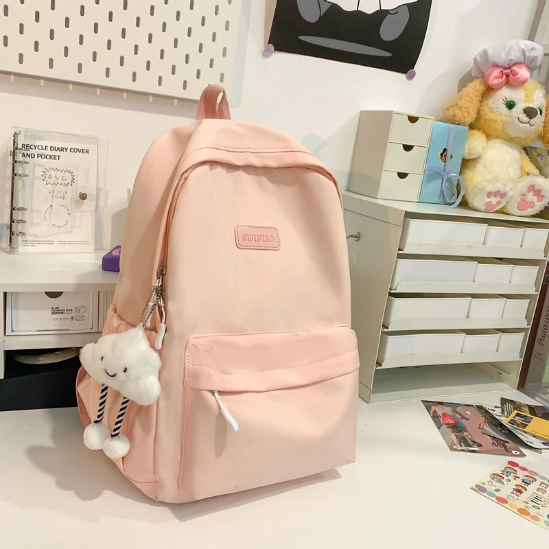 Niedlicher funktionaler Schulrucksack